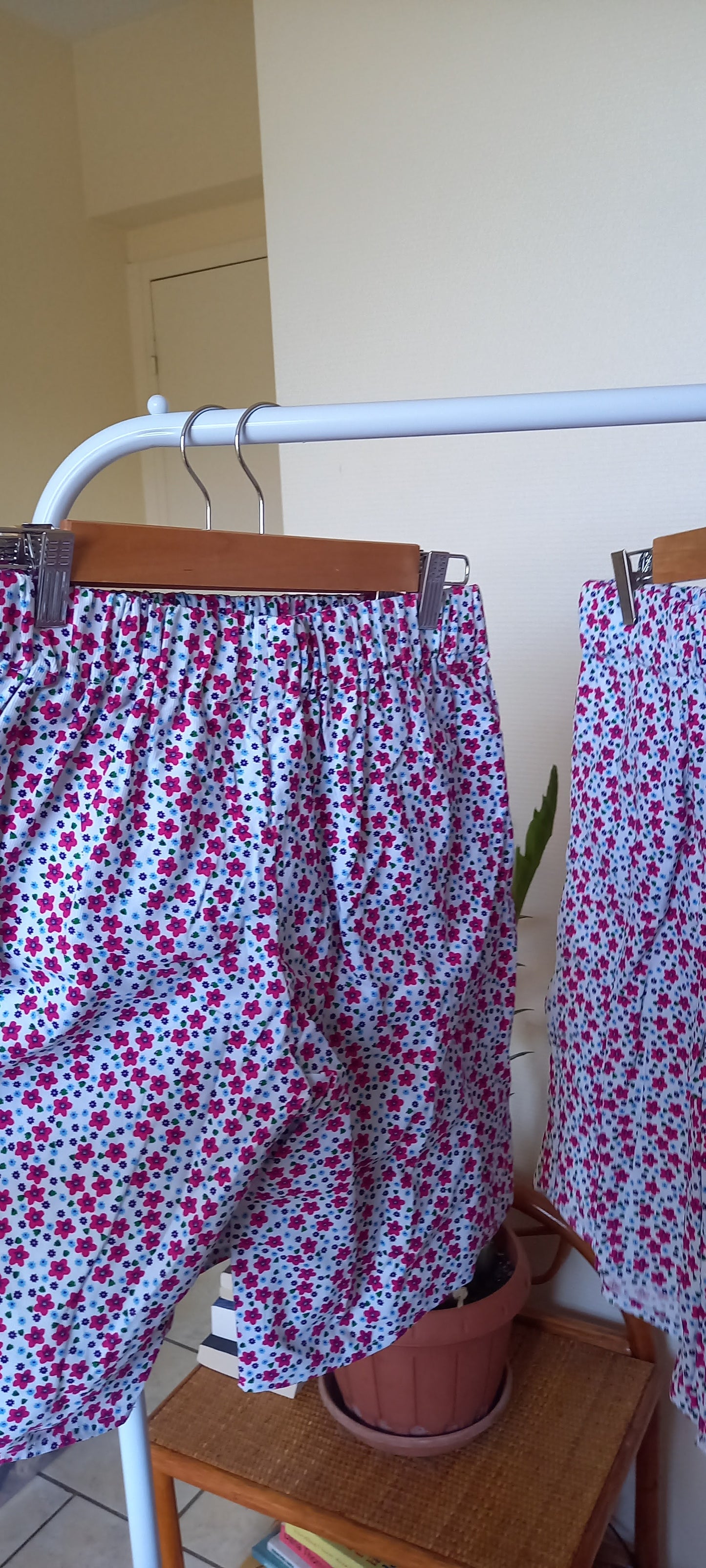 Corduroy shorts - floral